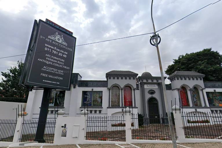 Isimemezelo esiphuthumayo kwabezindaba nabathintekayo esivela kwisigungu sezindaba.