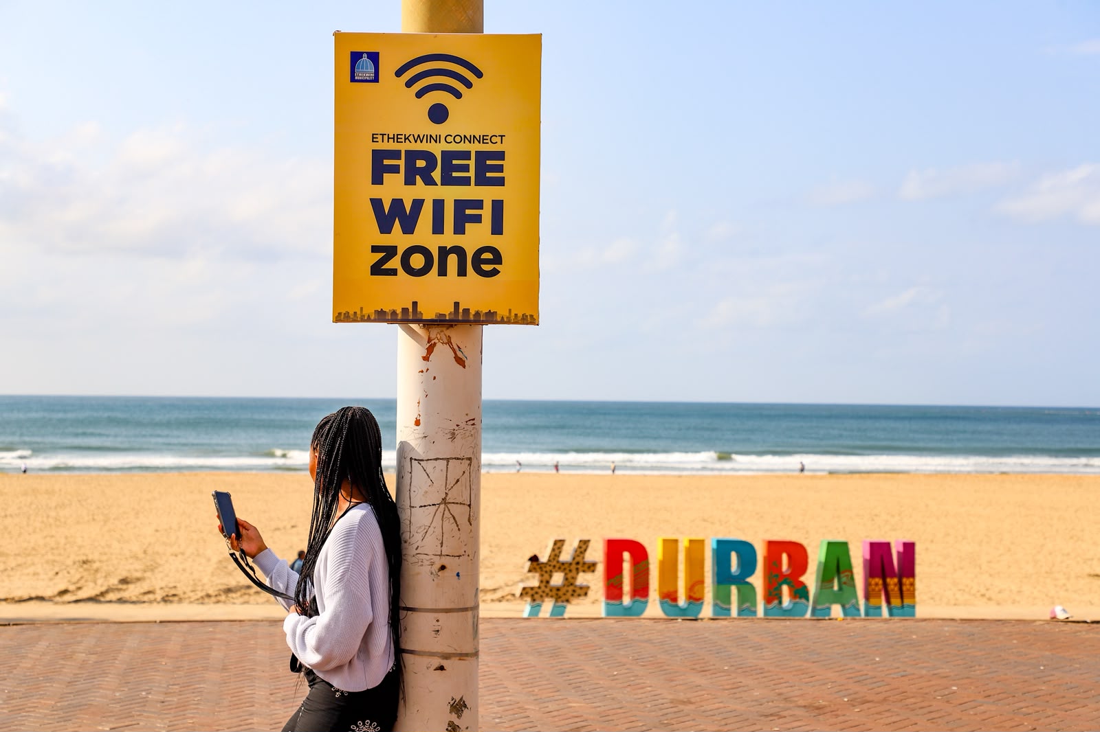 iTheku liqhuba umbhidlango wokuxhumana ngezobuchwepheshe edlobheni